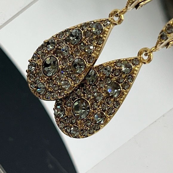 Givenchy Womens Gold Tone Grey Crystal Dangle Teardrop Earrings New - Picture 16 of 16